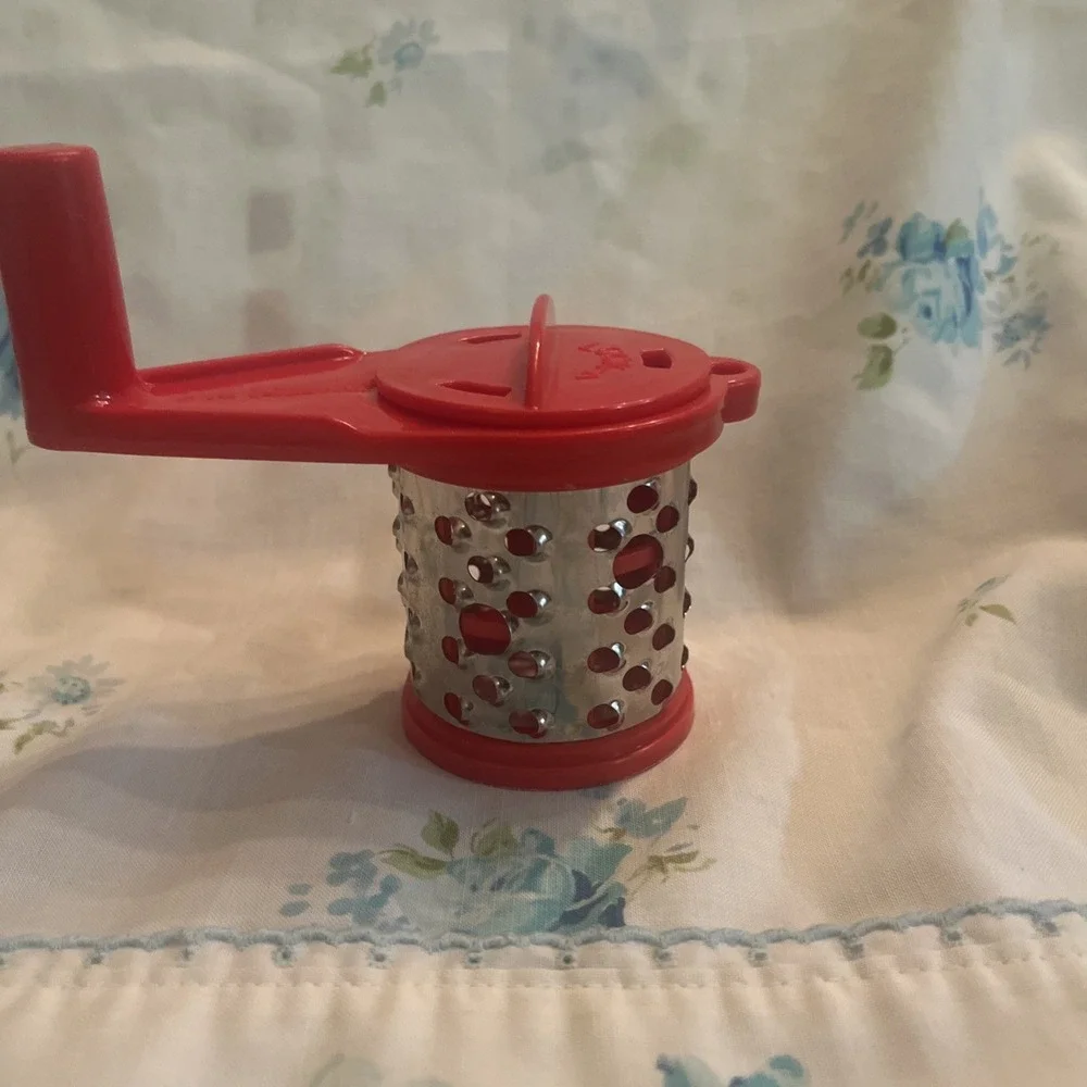 1975 Peanuts Snoopy Sno Cone Maker Ice Shaver, Handle, Locking Cap Parts Only‎